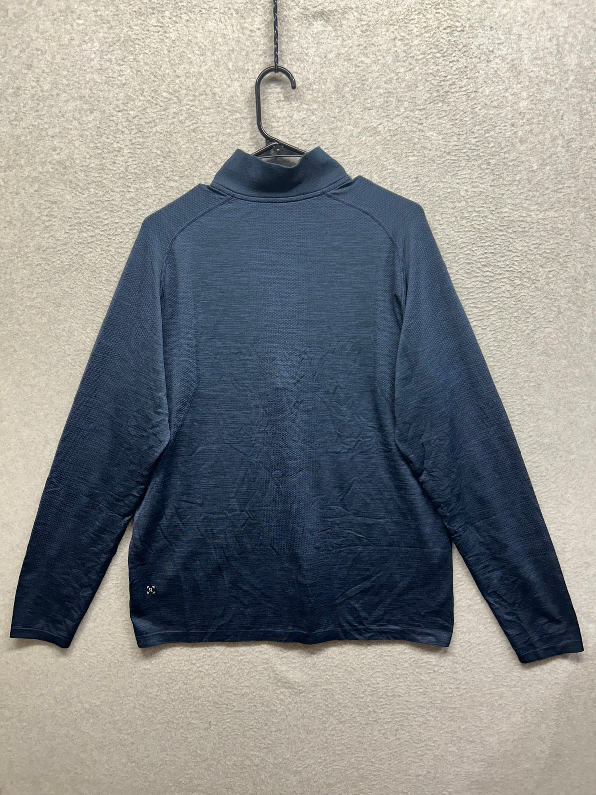 Lululemon Metal Vent Tech 1/2 Zip Size XL Mineral Blue