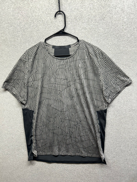 Lululemon Lightweight Workout T Shirt Short Sleeve Size 2XL Gray