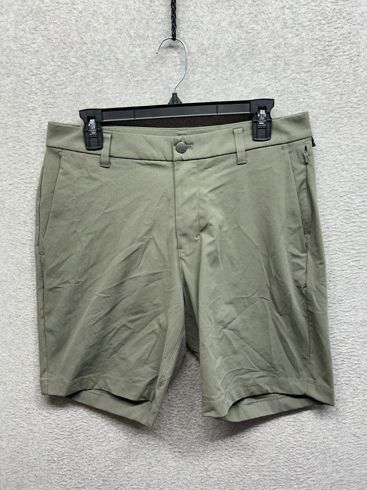 Lululemon Commission Classic-Fit Short 9" Warpstreme Size 32 Green