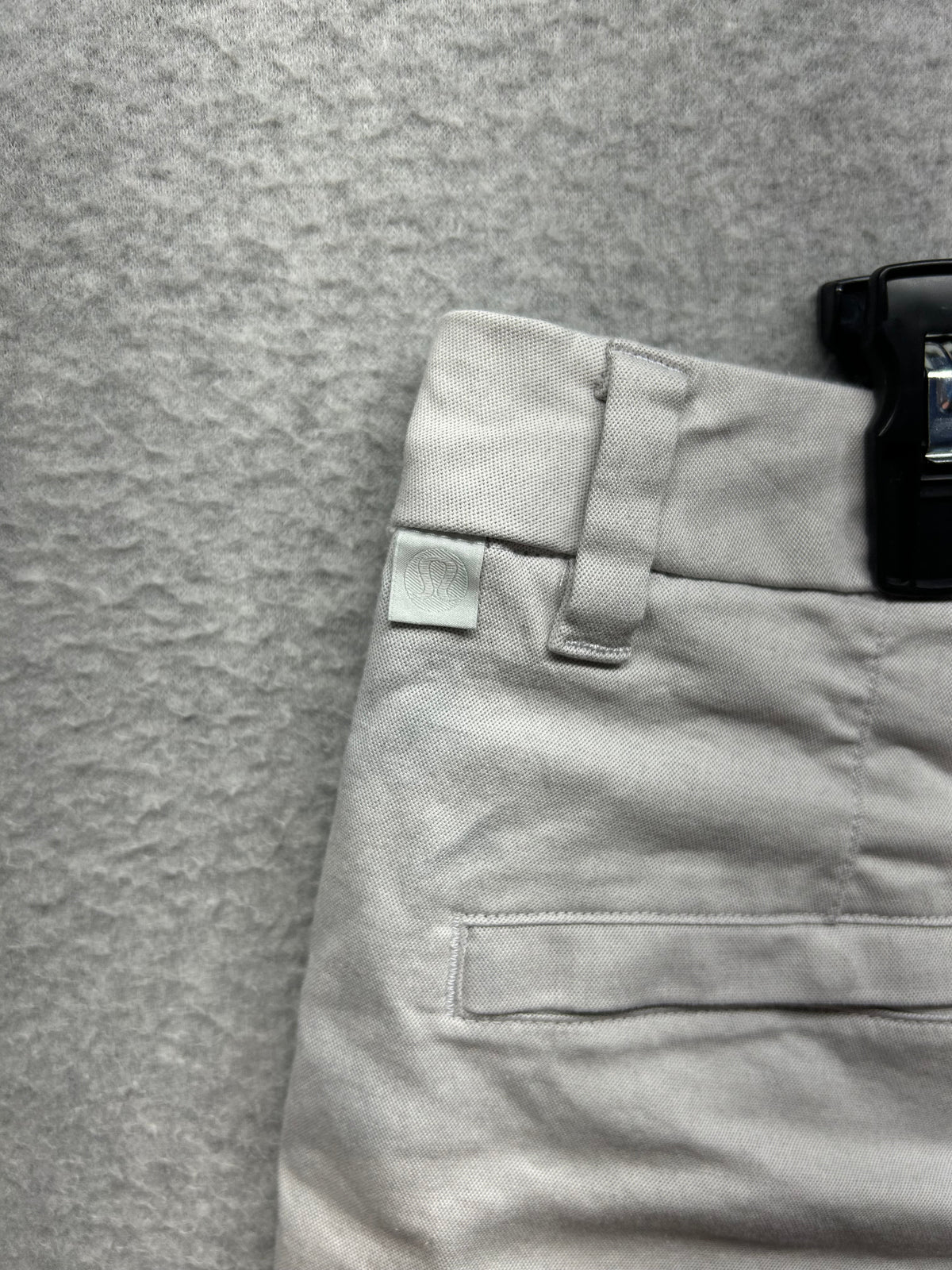 Lululemon Commission Classic-Fit Short 9" Oxford Size 34 Gray