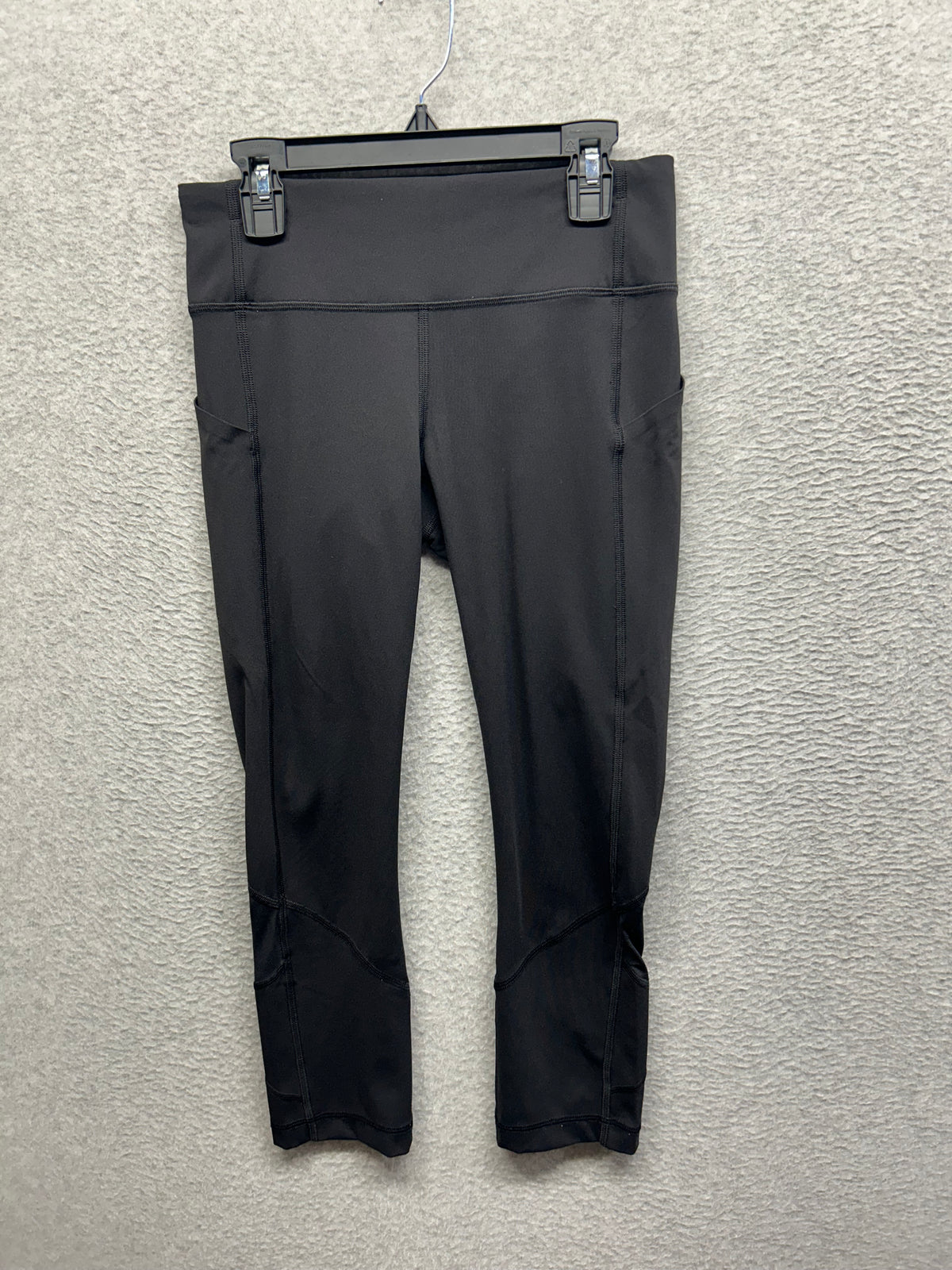 Lululemon Pace Rival Crop Luxtreme 22" Size 4 Black